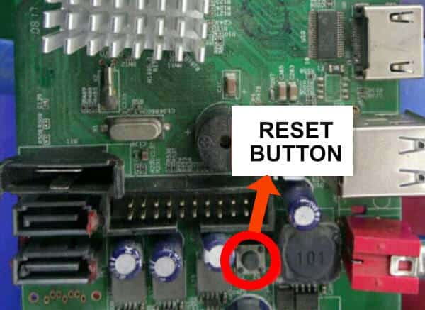 Reolink 8-ch NVR reset button