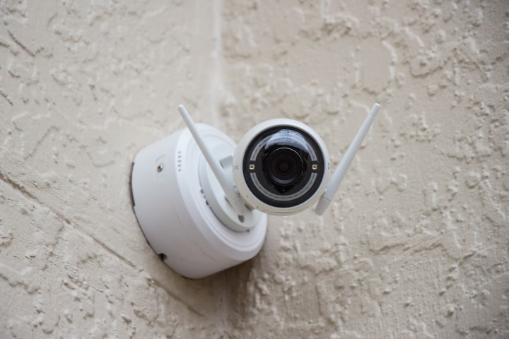 Wireless security camera