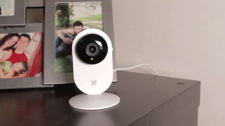 YI Home Camera Yellow LED